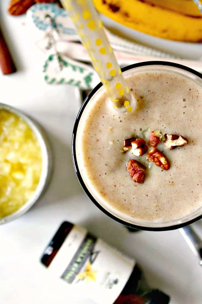 Hummingbird Cake Smoothie! Whether your looking for vegan smoothies or just hungry for a healthy sweet treat, this Southern cake-inspired smoothie will please all palates! 
