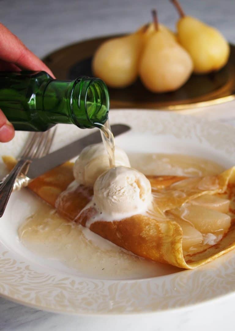 38 Ways to Eat and Drink Your Bubbly This New Year's Eve