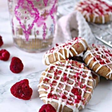 Raspberry Shortbread Cookies With White Chocolate Drizzle - The Kitchen ...